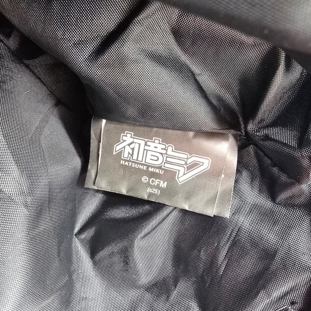 Hatsune Miku Reaching Messenger Bag - NWOT - Picture 8 of 11